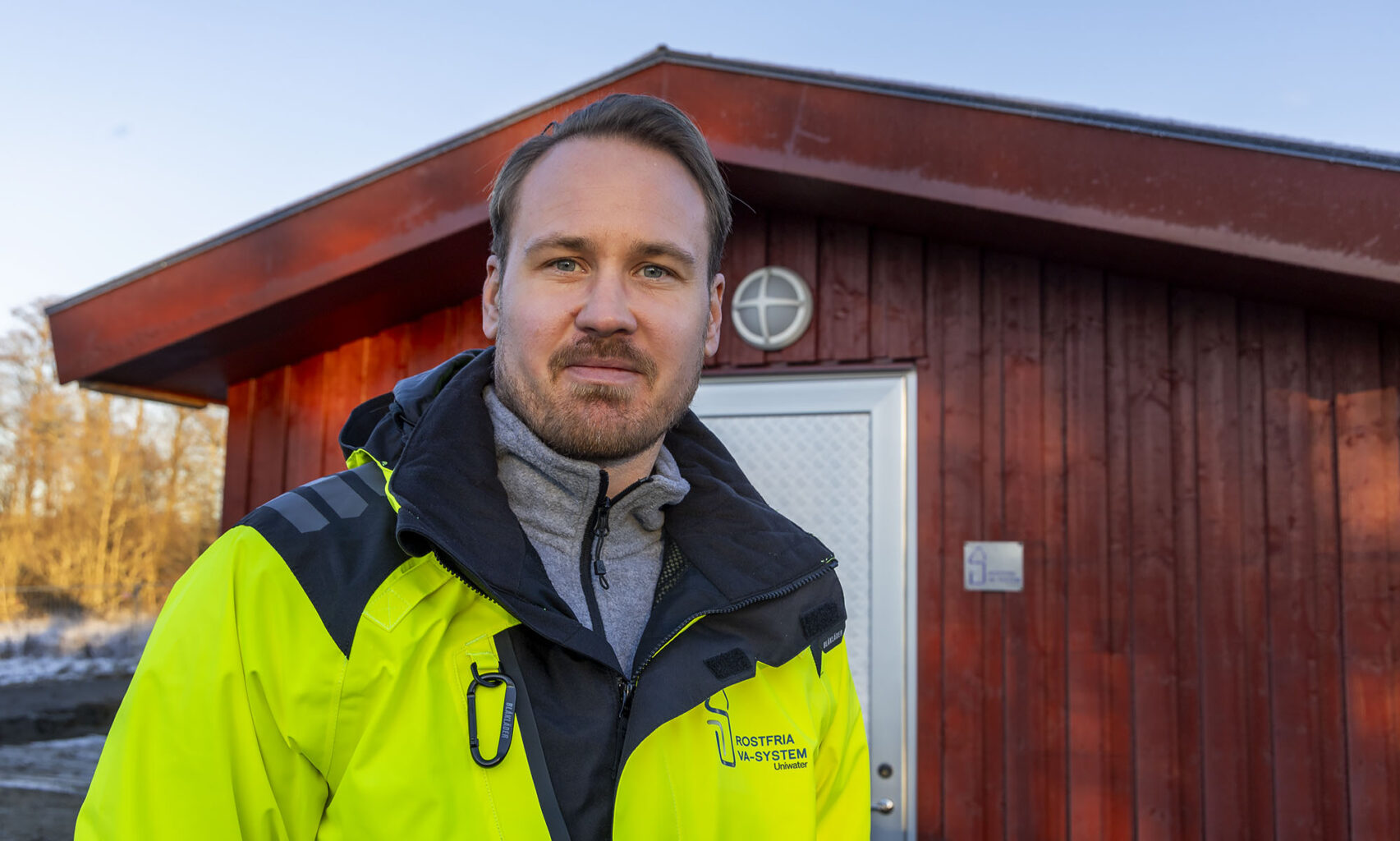 241204 Rostfria -2 241204 Södertälje / Foto Christer Höglund / Fredrik Sonntag säljare Rostfria VA-System levererar pumpstationer till Tälje Nät